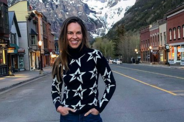 Million Dollar Baby star Hilary Swank reveals she’s expecting twins: Its a miracle