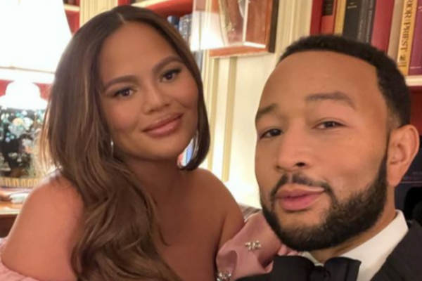 Celebs share reaction to Chrissy Teigen & John Legend welcoming newborn