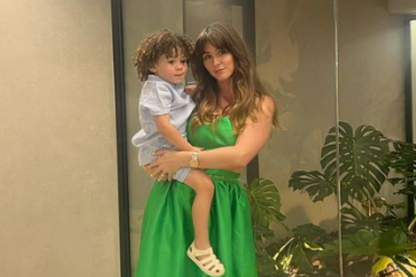 Brooke Vincent returns to Coronation Street to show son where she worked