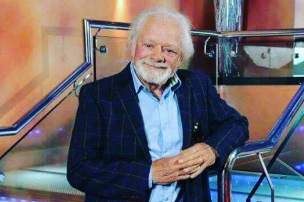 Only Fools & Horses star David Jason ‘delighted’ to discover he has a 52-year-old daughter