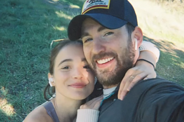 Captain America star Chris Evans ‘ties the knot to girlfriend Alba Baptista’