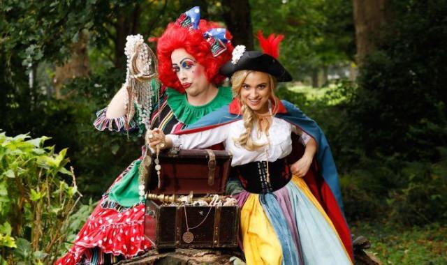 Visiting Ireland this Christmas?  Now is the time to buy tickets to the top Panto Treasure Ireland