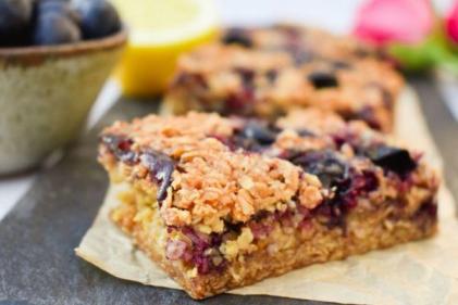 Tuesday sweet treats: Lemon and poppyseed blueberry flapjacks