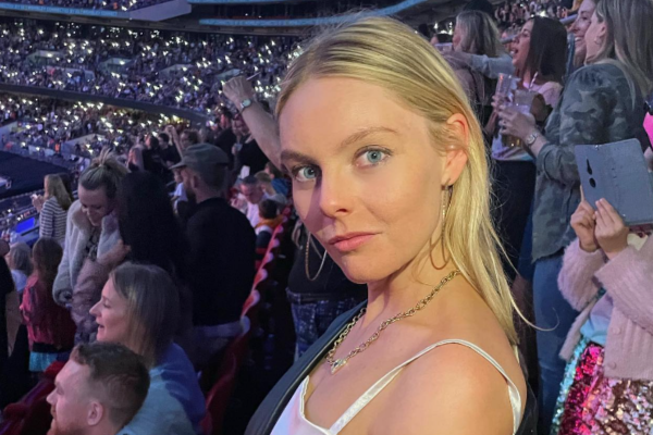 Stars thrilled as Outlander actress Nell Hudson reveals she’s engaged 