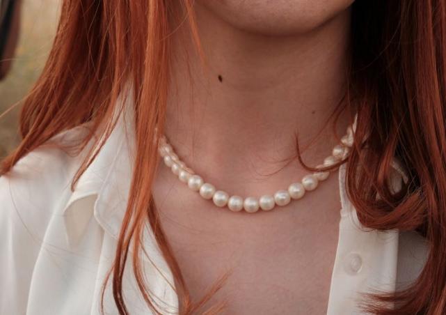Understanding the difference between black and white pearls