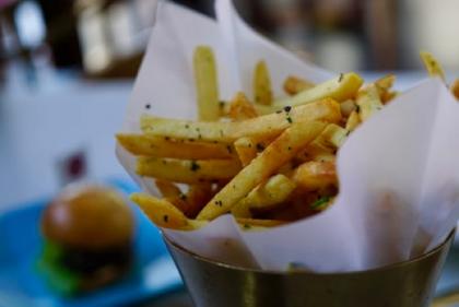 The tastiest loaded fries recipe: Garlic, parmesan and lemon aioli dip!