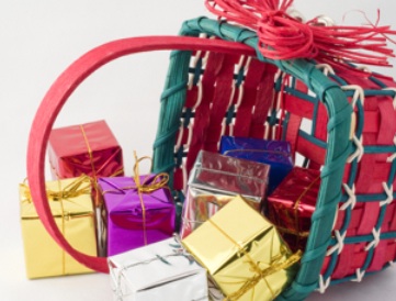 Toss the Christmas decoration