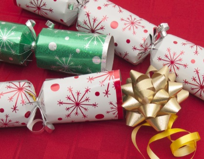 Easy Christmas crackers