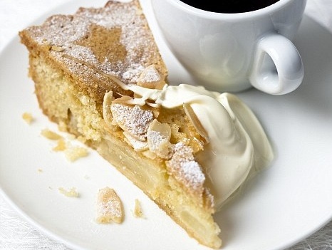 The very best apple dessert cake
