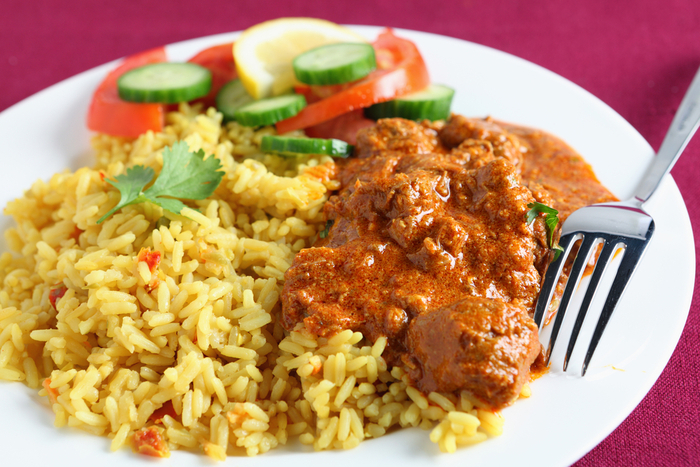 Sri Lankan curry with coconut sambal | MummyPages.uk
