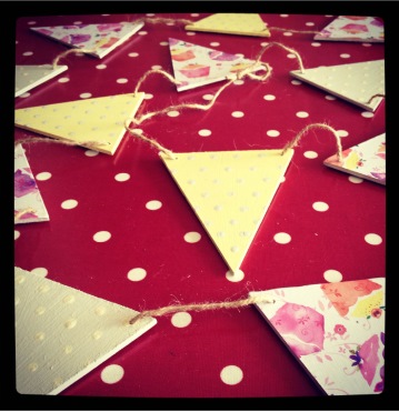 Little gems wooden bunting