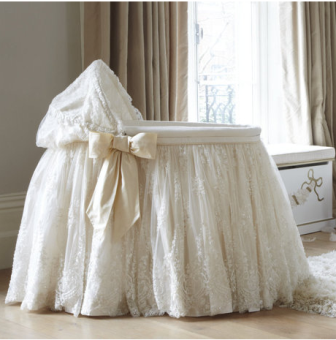 Luxury moses basket