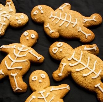 Gingerbread skeletons