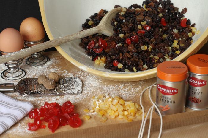 Light Christmas cake | MummyPages.uk
