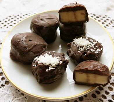 Frozen banana bites