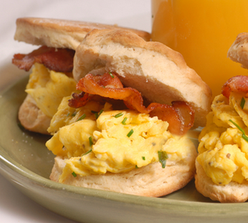 Scrambled egg sandwich