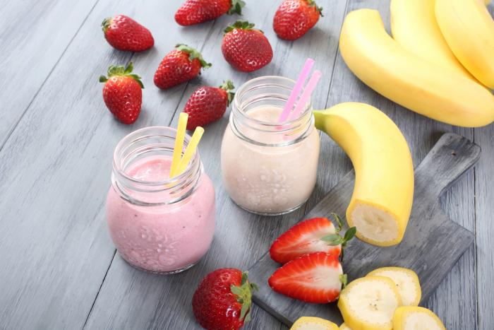 Strawberry and banana smoothie recipe | MummyPages.uk