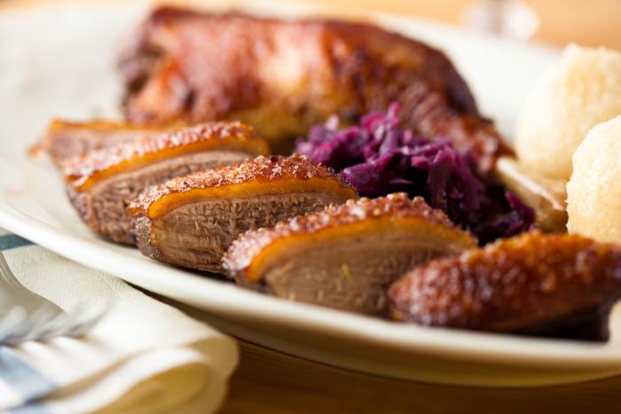 Duck with savoy cabbage | MummyPages.uk