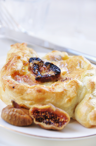Fig & blue cheese tart