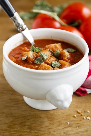 Bread soup with roast tomato puree | MummyPages.uk