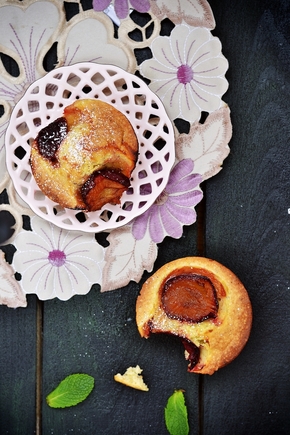 Healthy oat and prune muffins