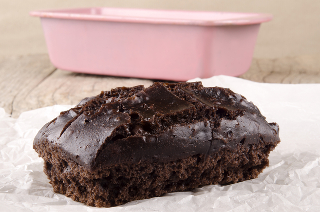  Quick chocolate cake with nuts 