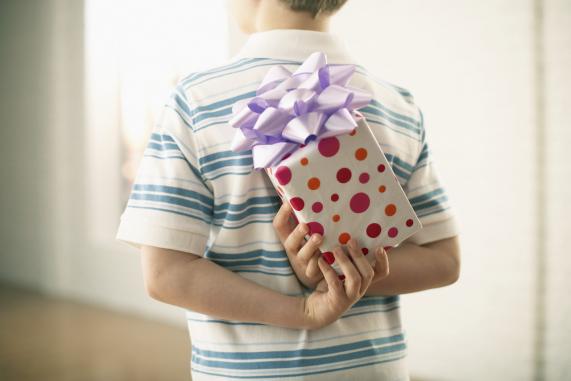 Thoughtful and inexpensive gifts for your child's teacher!