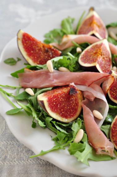 Fig and mozzarella salad | MummyPages.uk