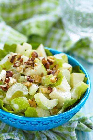 Classic Waldorf salad | MummyPages.uk