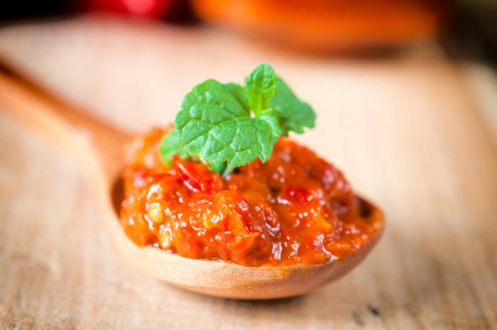 Roasted garlic and tomato sauce | MummyPages.uk