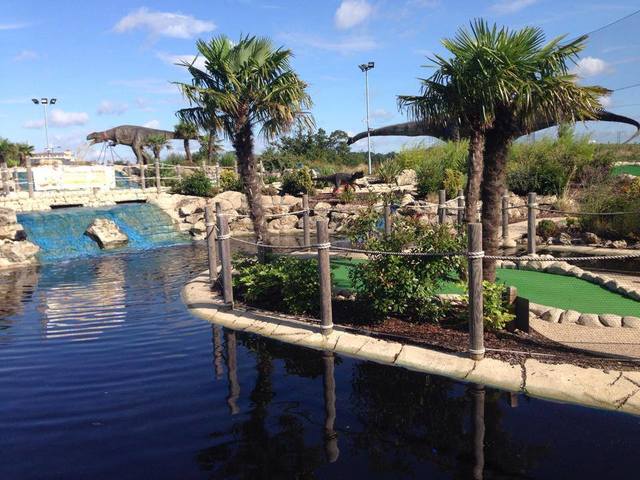 Dinosaur Safari Adventure Golf
