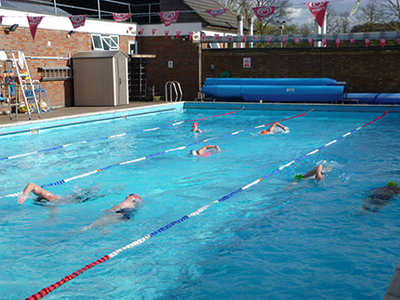 Chesham Heated Open Air Pool