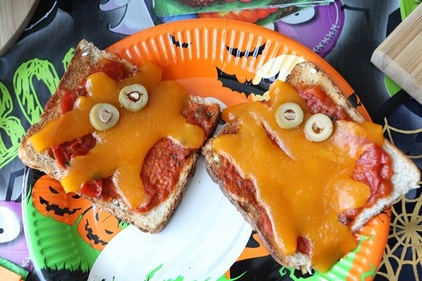 Healthy Halloween ghost toast