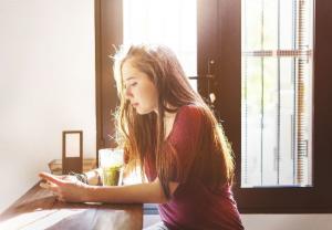 Teen creates AMAZING app so no student will have to sit alone at lunch