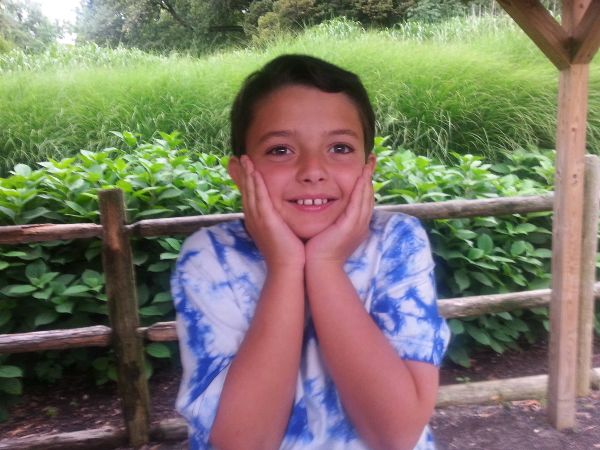 Yesss! AMAZING development in story of boy with &quot;no friends&quot;