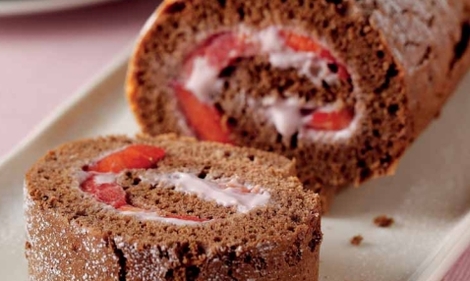 Fruity chocolate roulade