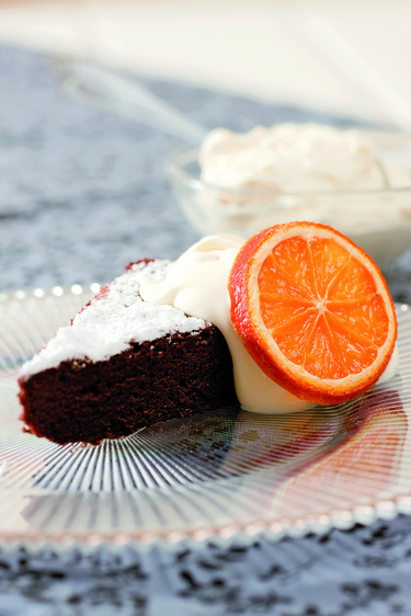 Amaretto and almond truffle torte (Torta di cioccolato e amaretto)