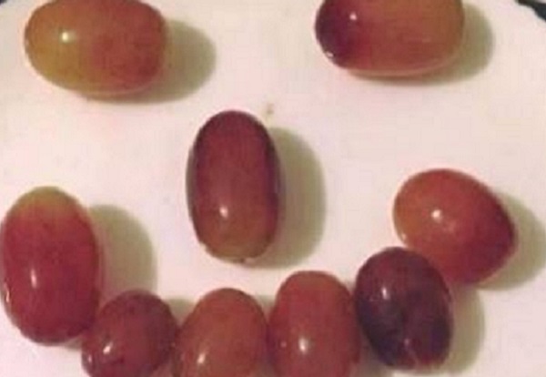 Mum shares safety hack for giving children this favourite fruit 