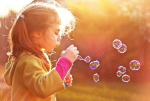 18 ways to be a great role model and improve your kids behaviour