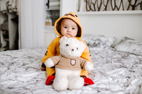 A boy forget his teddy bear at a hotel so they did THIS for him