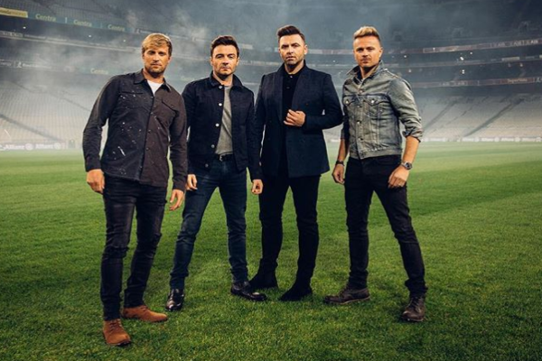 Fans are ECSTATIC over Westlifes brand new single Hello My Love