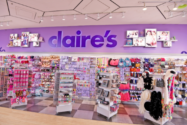 Claires recalls YouTube star JoJo Siwas cosmetics over asbestos concerns