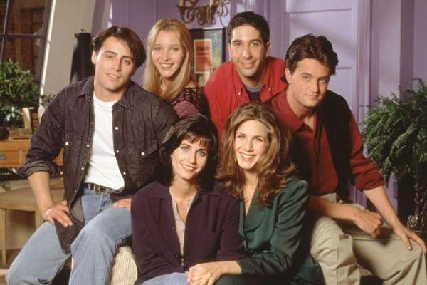 Mini Friends reunion: Courteney Cox and Matthew Perry share rare selfie