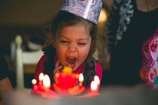 People born in April are more successful and famous, research finds