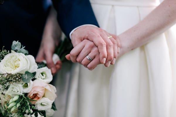 Everything you need to know about re-scheduling your wedding over Covid-19