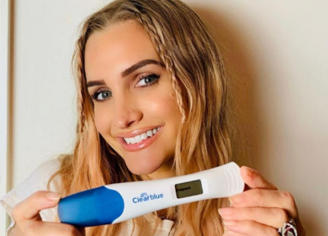 We are pregnant: Ashlee Simpson reveals shes expecting her third child