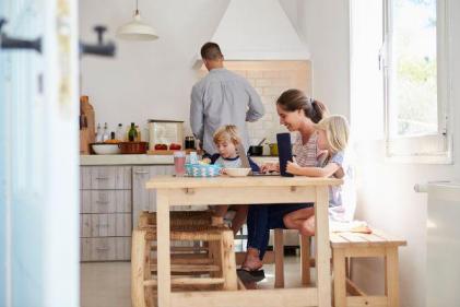 What age can kids start cooking? Everything you should know