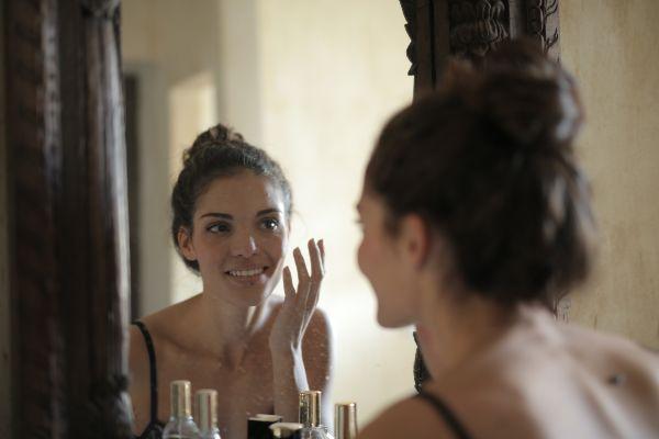 Clarins new product Total Eye Lift reduces those pesky under-eye circles