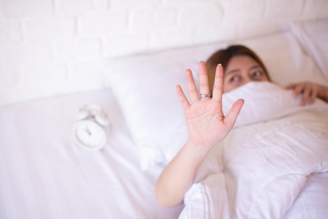 These are the 4 warning signs of gaslighting - do you know what it is? 