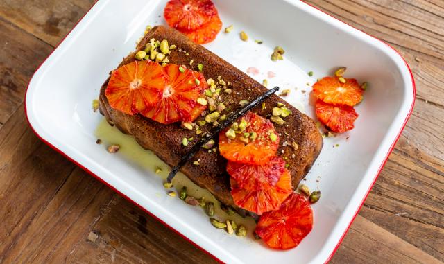 Recipe: Orange & Almond Syrup Cake